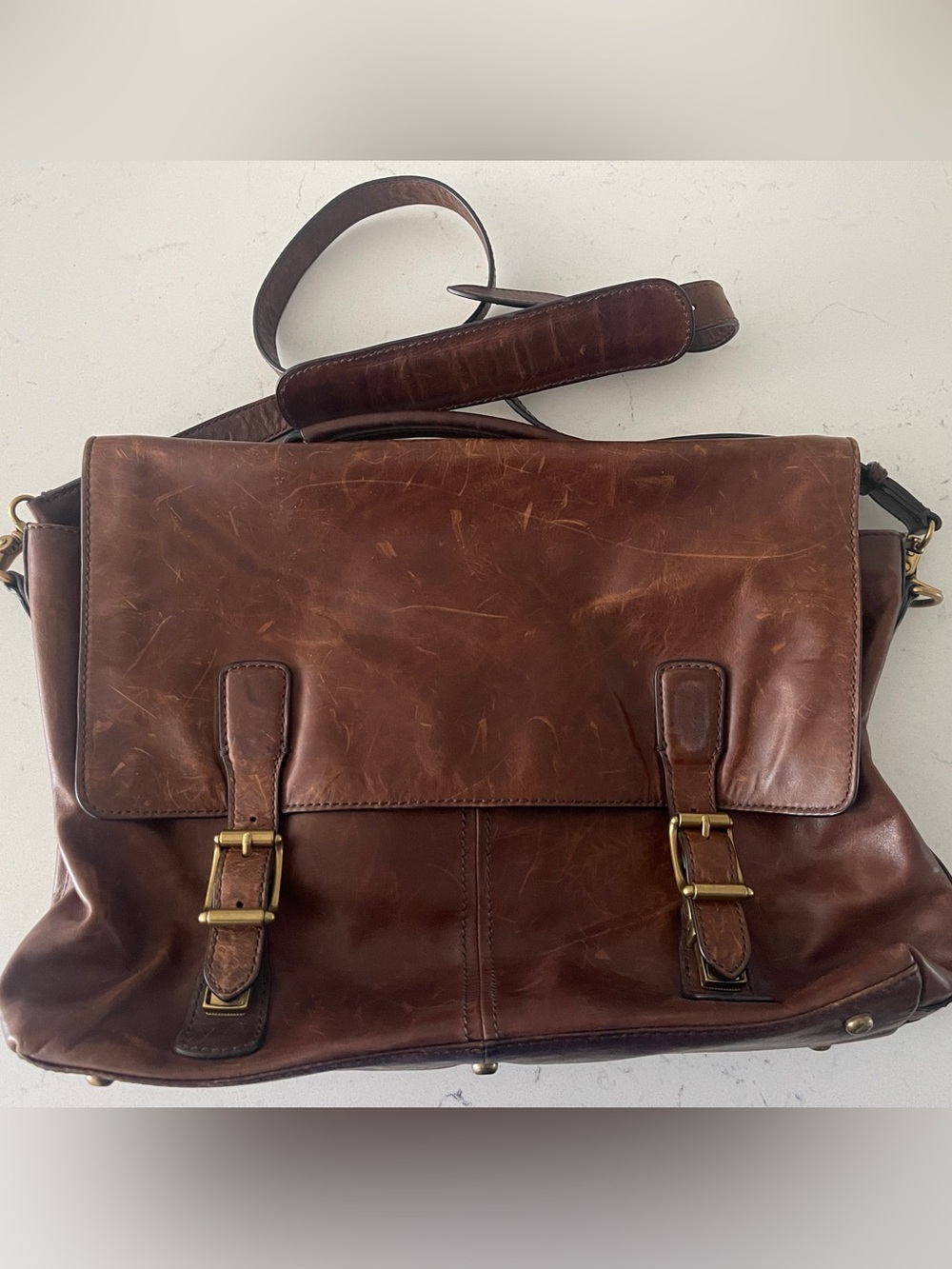 Frye men’s genuine leather messenger bag